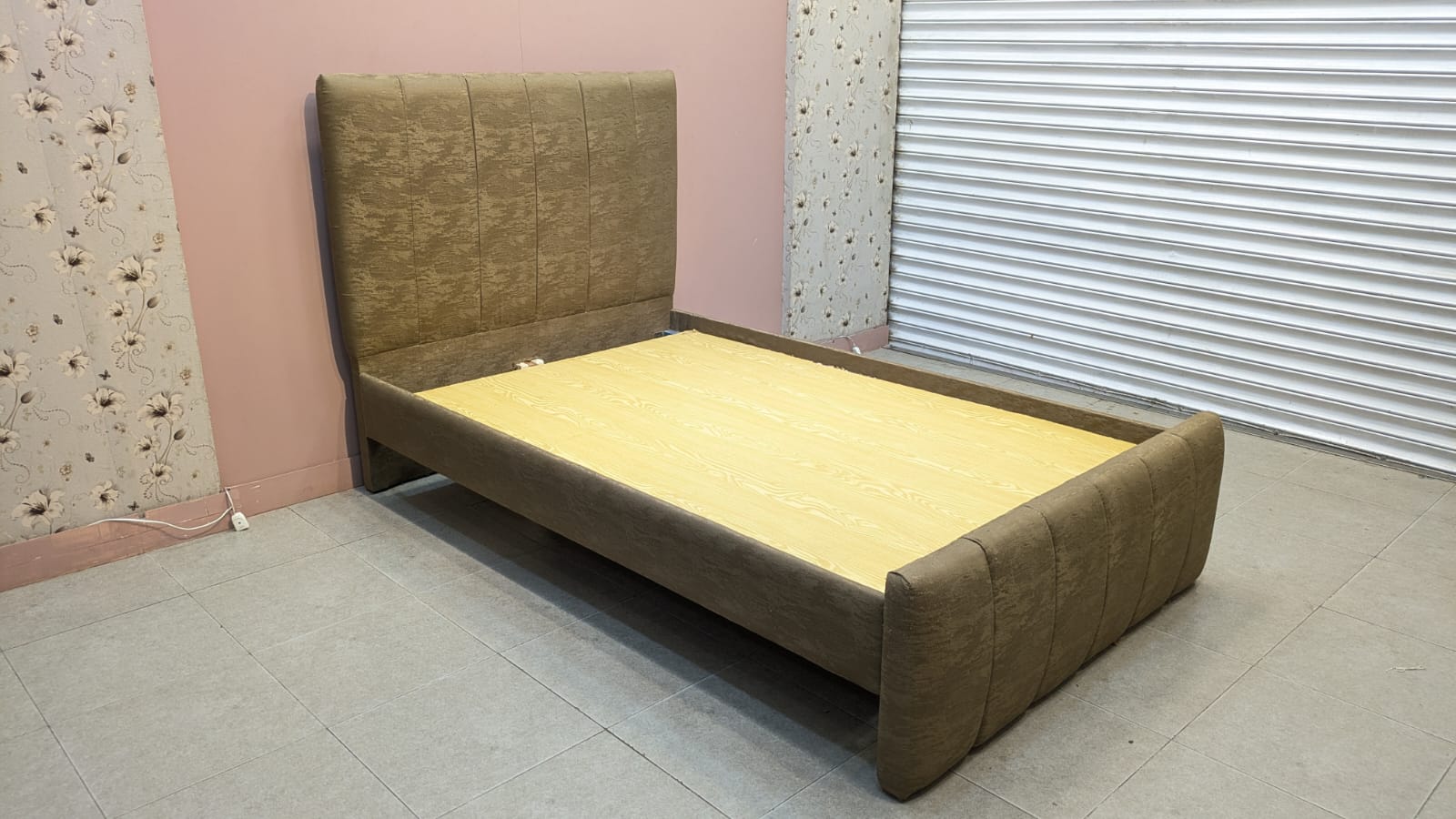Twin bed