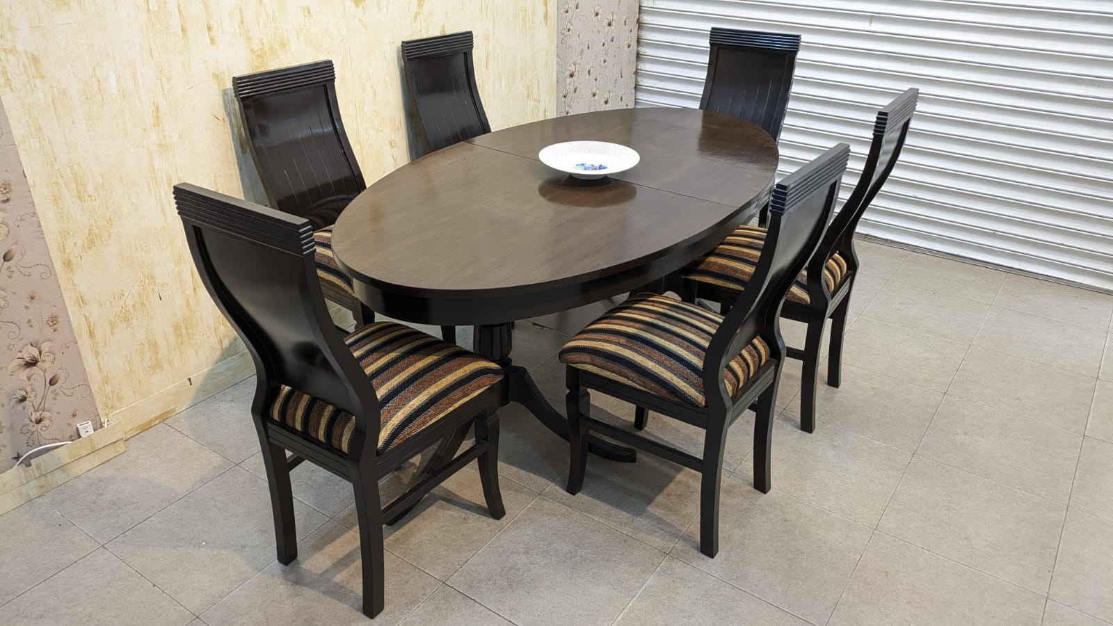 Imported 6 Seater Extendable Dining Table