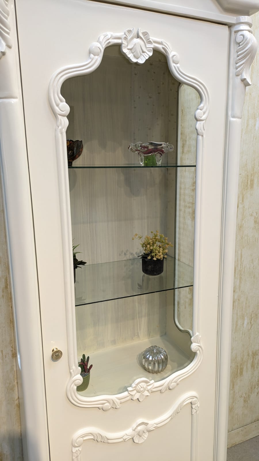 Brand New Unused Crockery Divider
