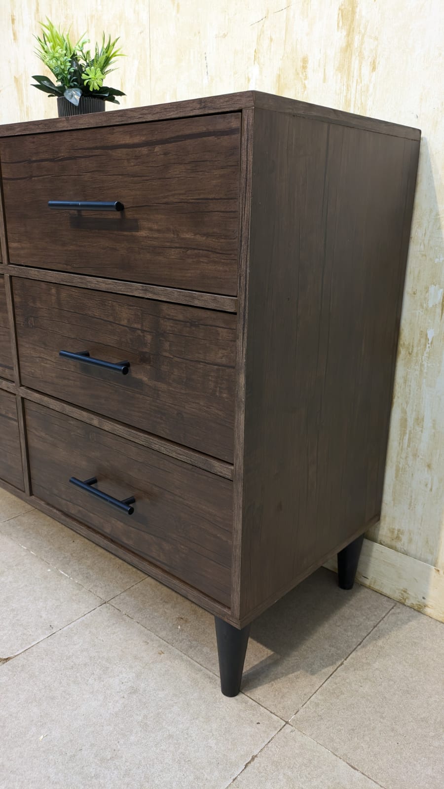 BRAND NEW 6-DRAWER CHEST – MODERN & SPACIOUS