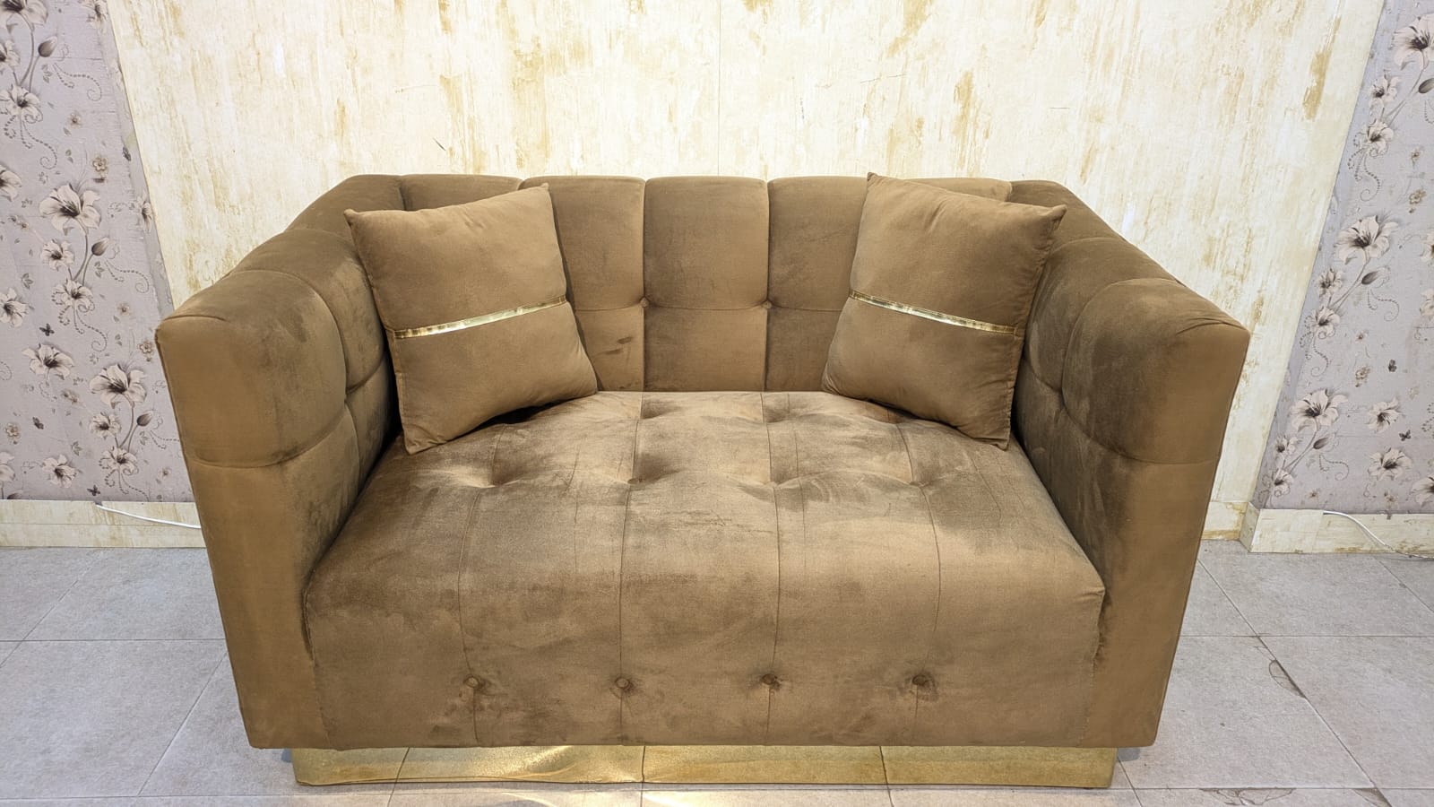 4 seater sofa