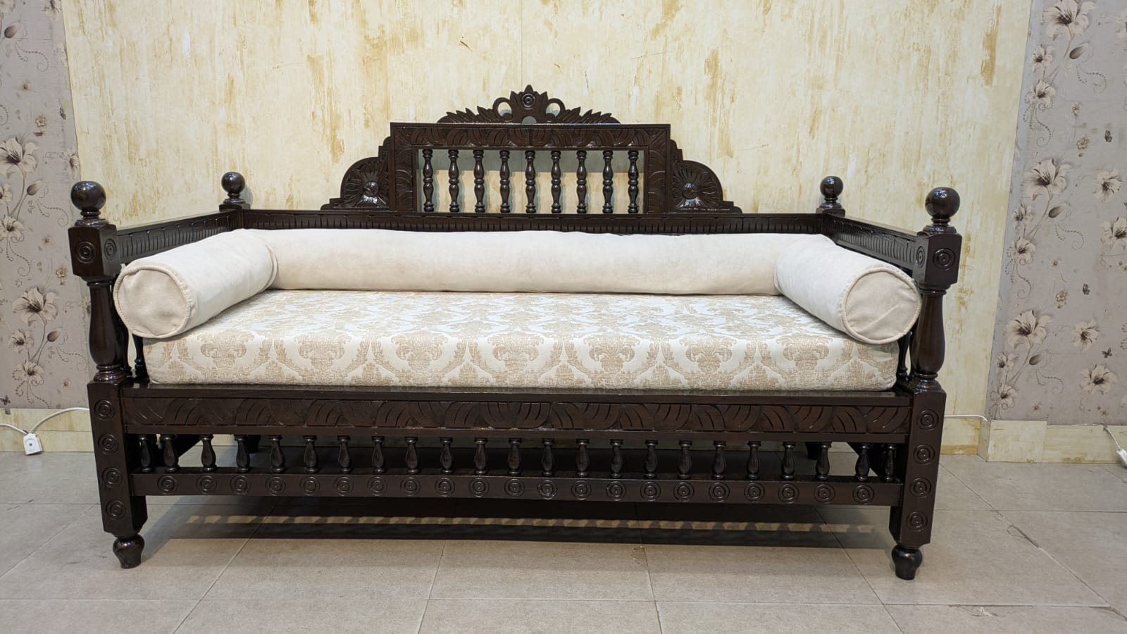 Vintage Sheesham Solid Wood 4 Seater Sofa Set