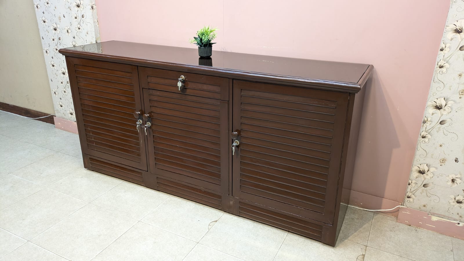 Beautiful Sideboard Cabinet