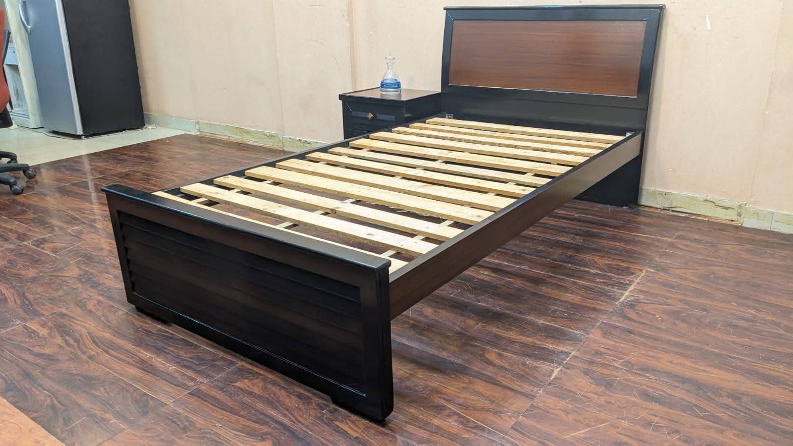 Single Bed With 1 Side Table