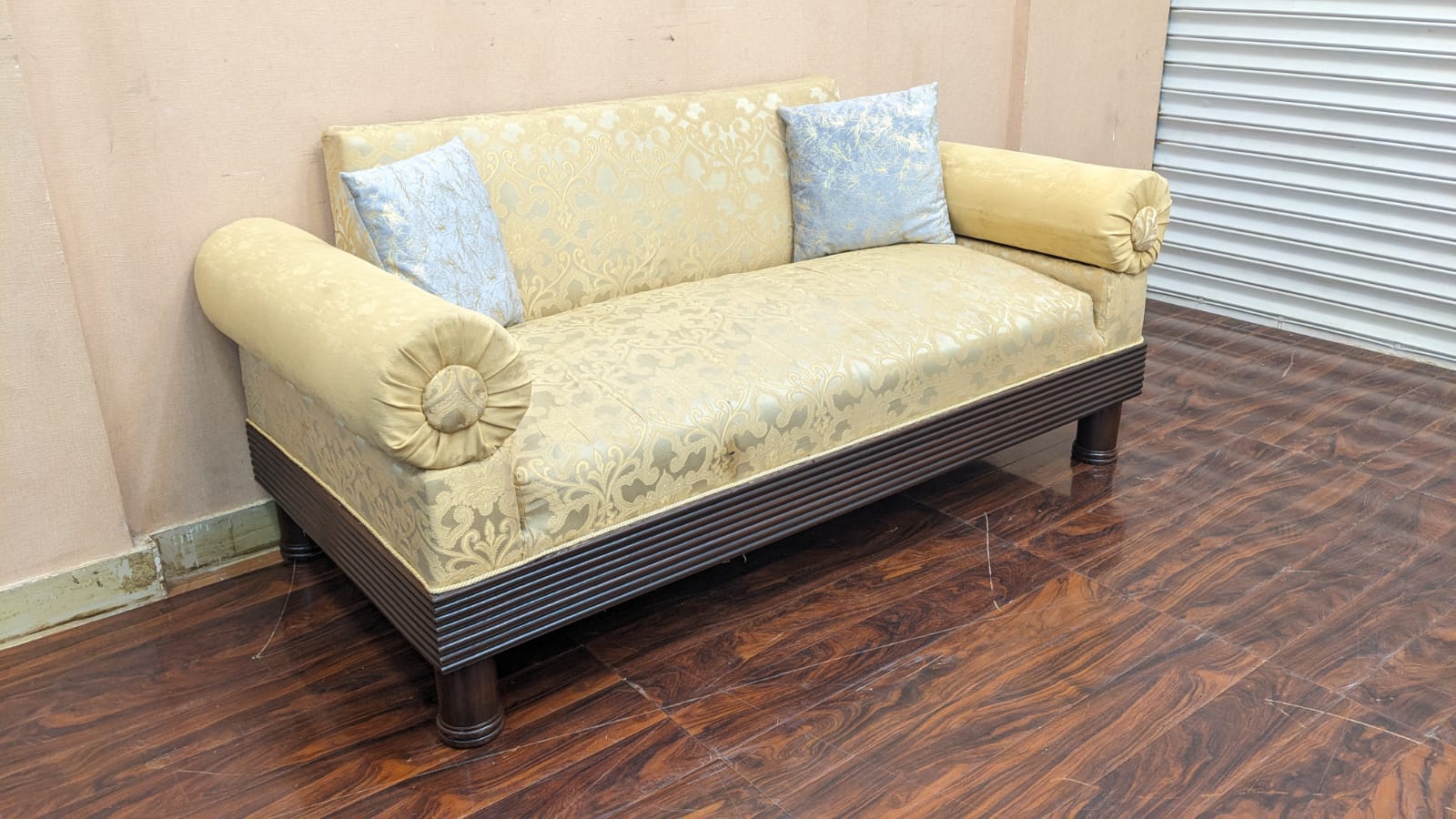 Kalamkaar Furniture 4 Seater Sofa Set