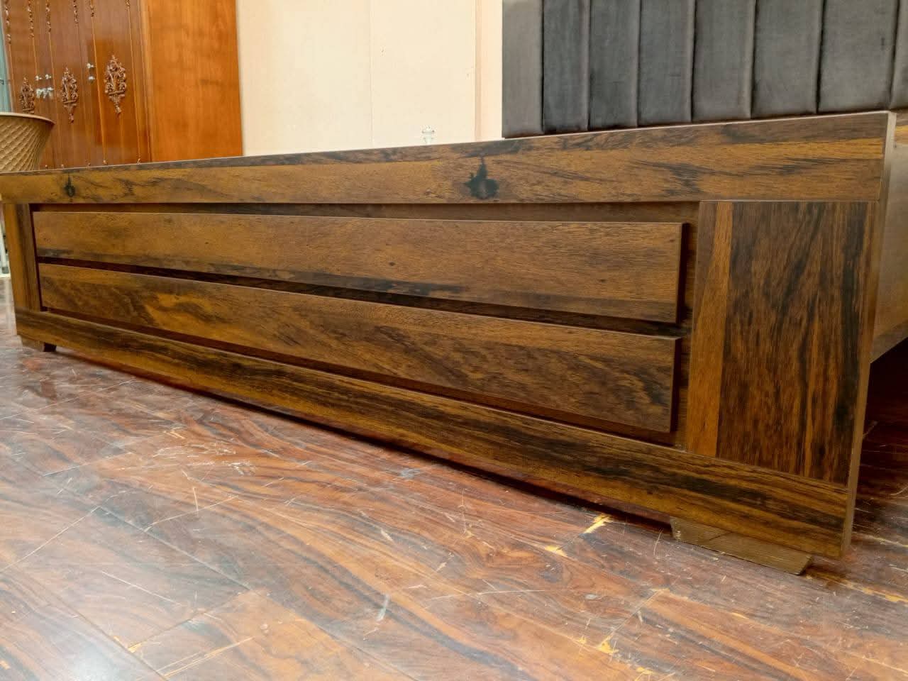New King Size Bed with 2 Side Tables