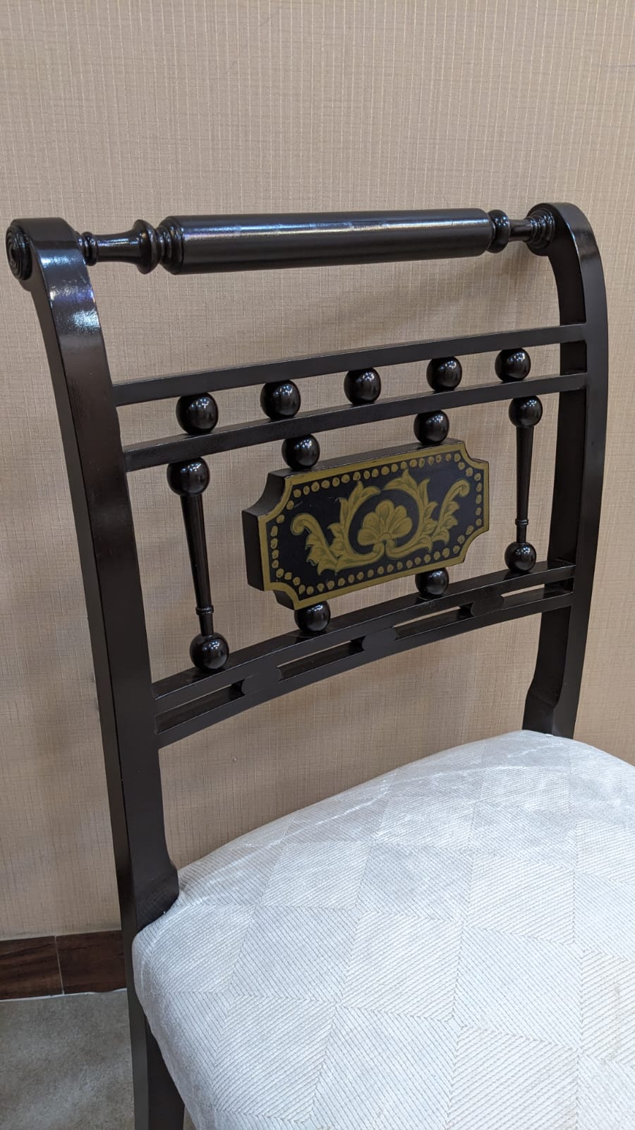 6 Seater Dining Table