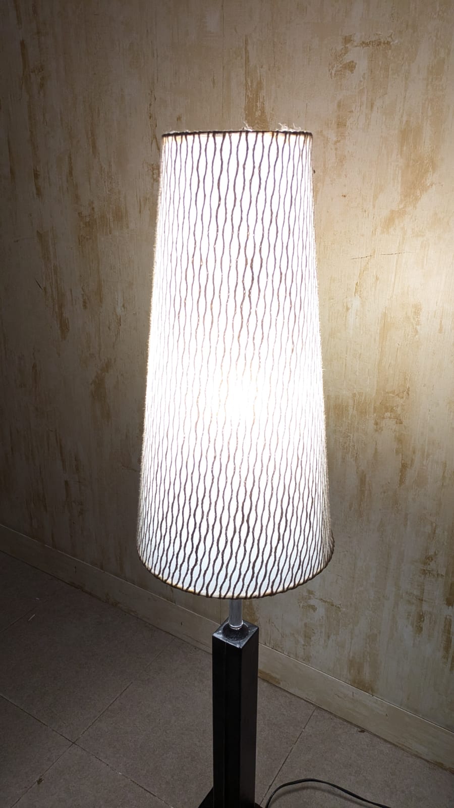 Floor lamp