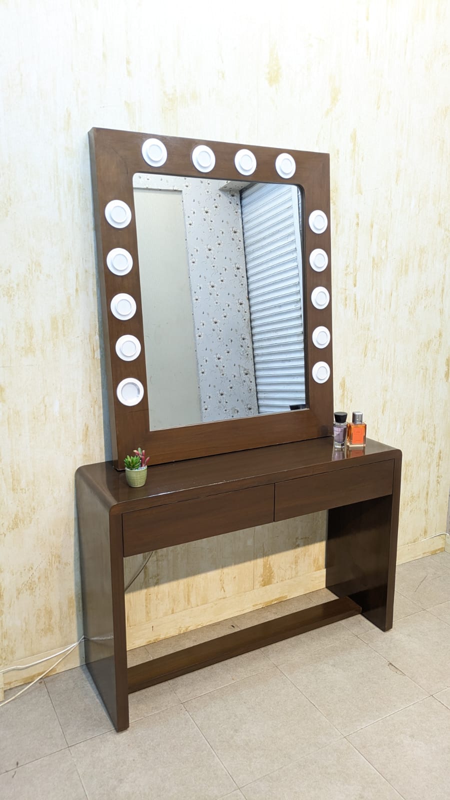 Console With Wall Mounted Mirror