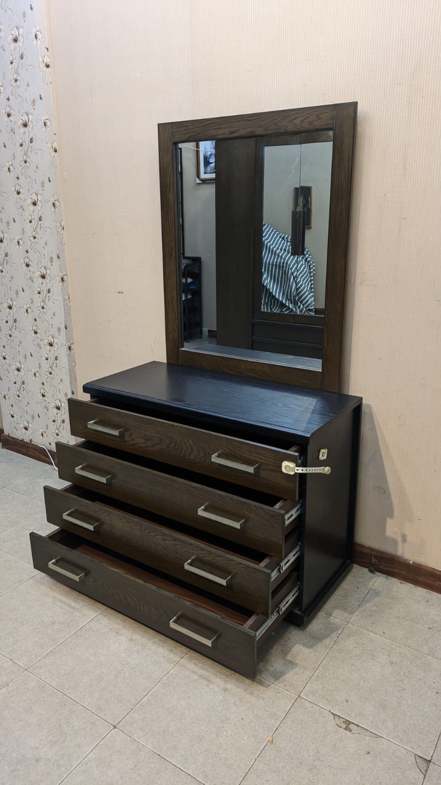 Habitt Cooper King Size Bedroom Set