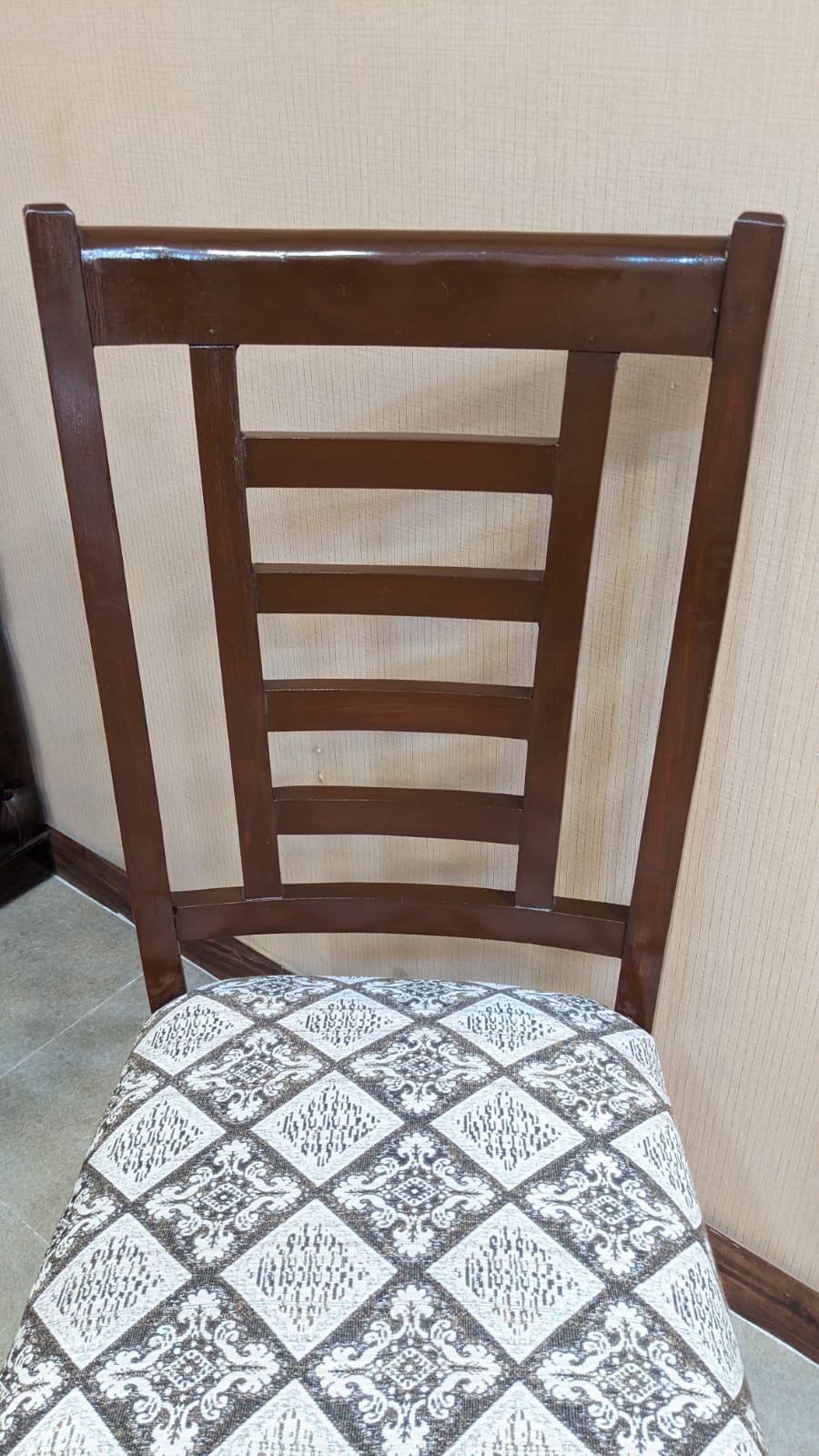 6 Seater Dining Table