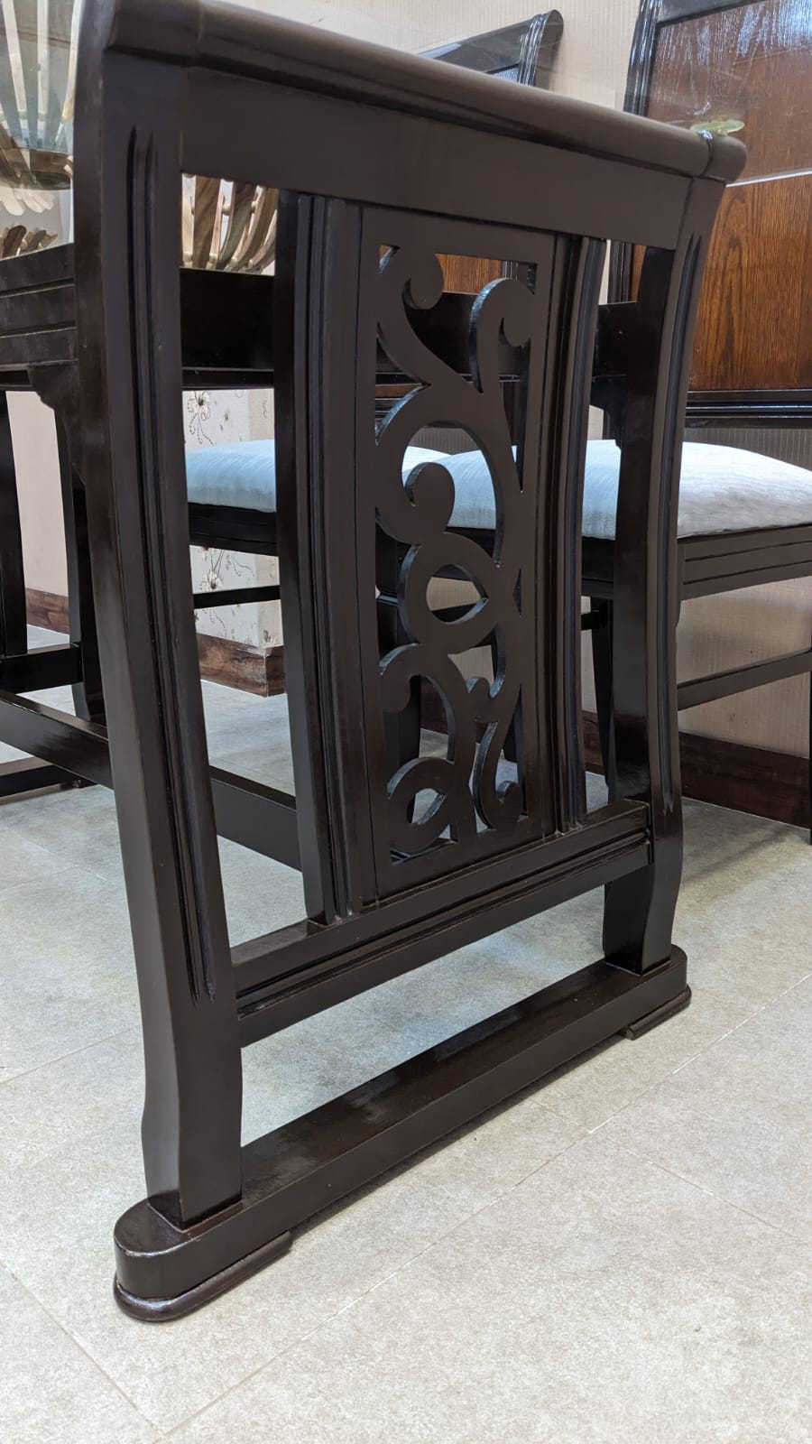 6 Seater Dining Table