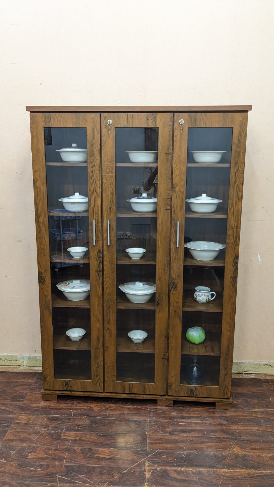 DivineCrafts Brand New Crockery Divider