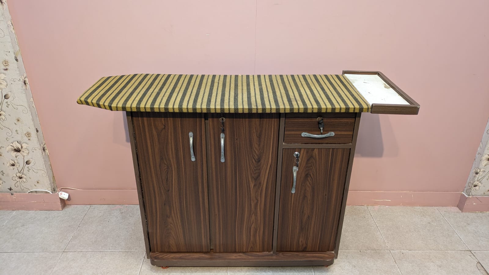 Iron Stand