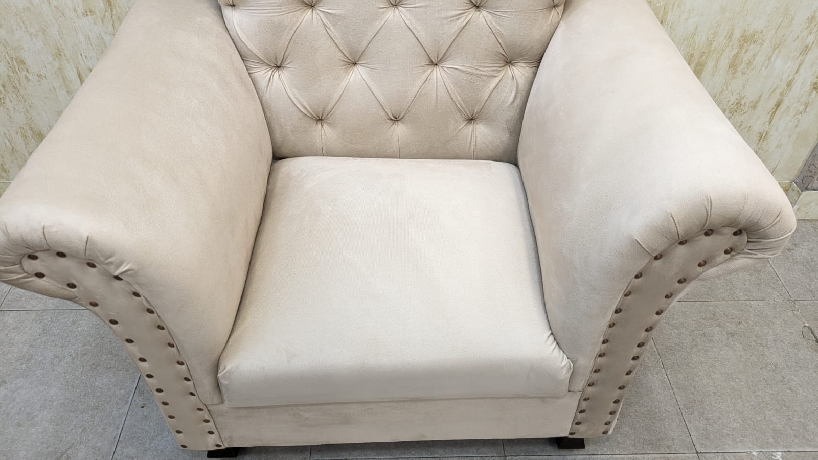 Elegant Design 5 Seater Sofa Set