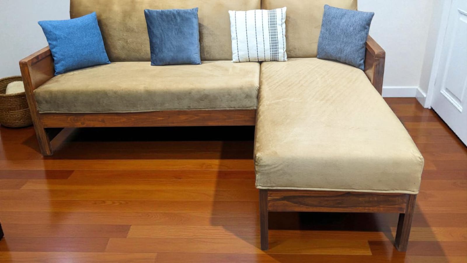 Sheesham Wood 4 Seater L Shape Sofa Set