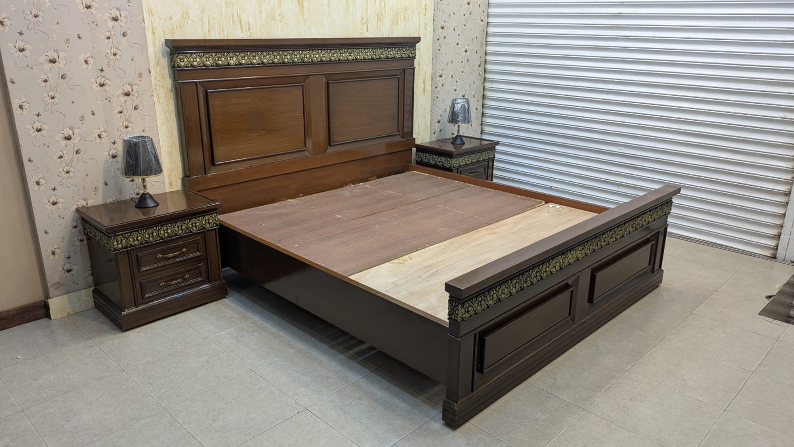 Elegant King Size Bedroom Set