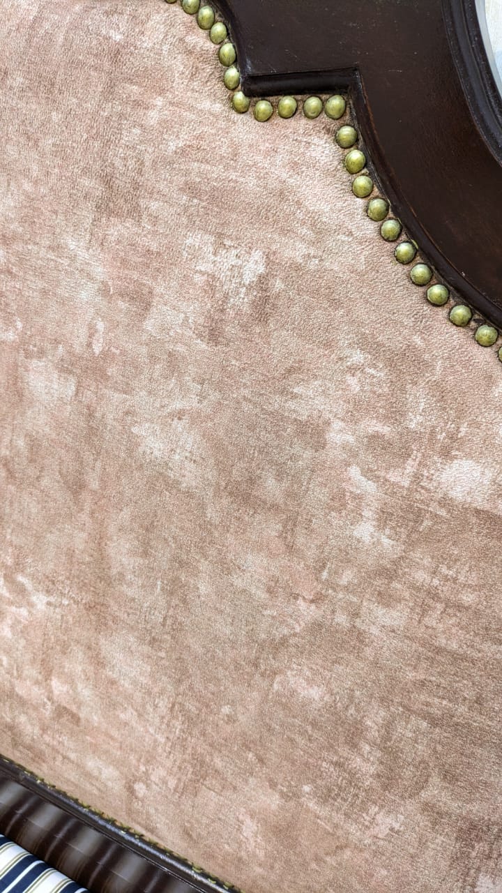 King Size Bed With 2 Side Tables