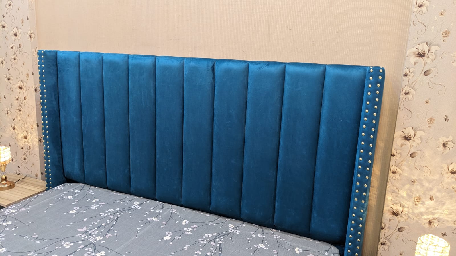 Divinecrafts New Bed Set