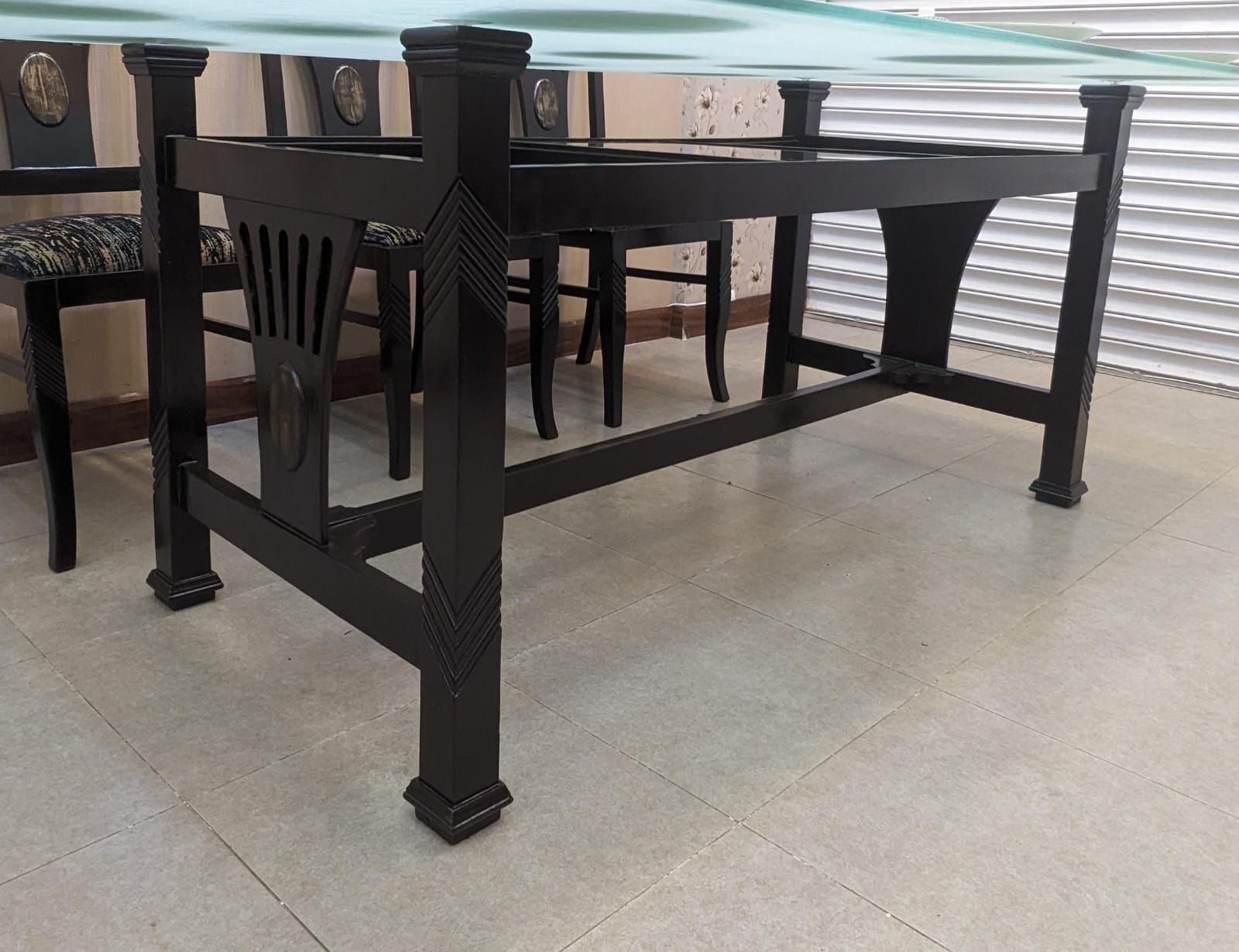 Solid Sheesham Wood 8 Seater Dining Table