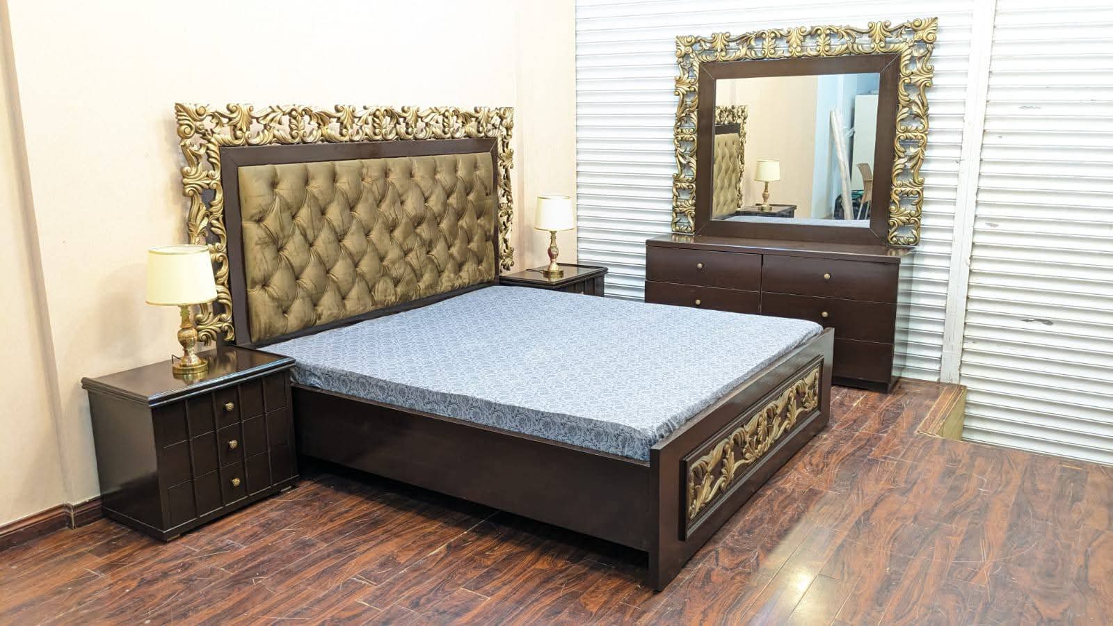 King Size Bed with 2 Side Tables and Dressing Table