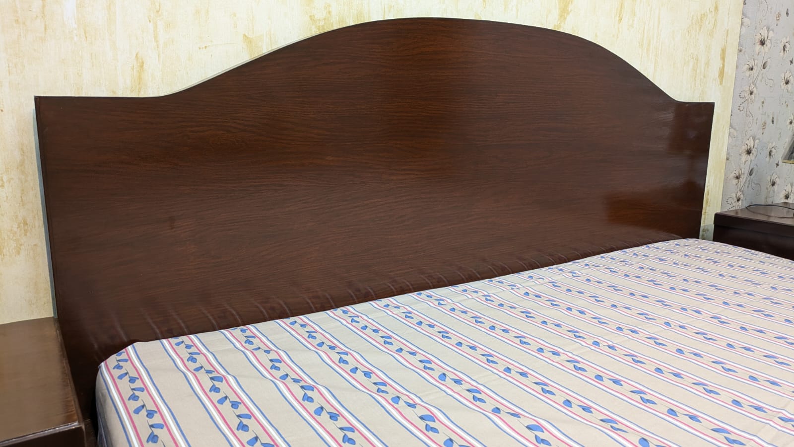 King size bed set