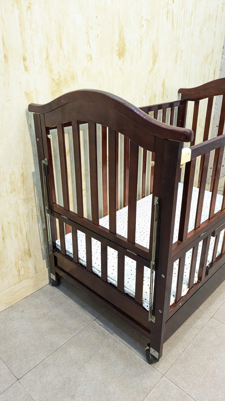 Imported Babies World Baby Cot with Mattress