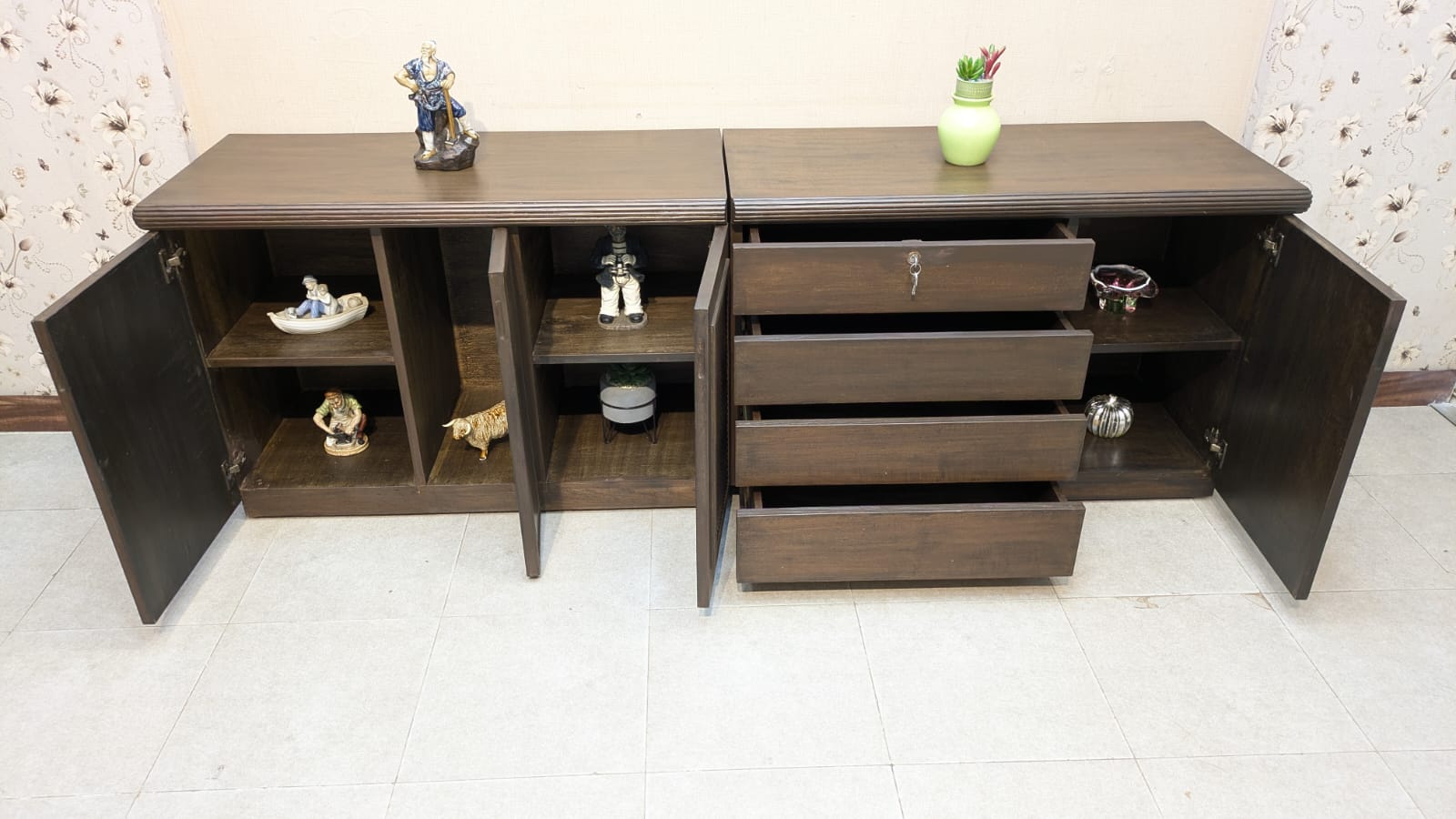 Elegant Design Sideboard