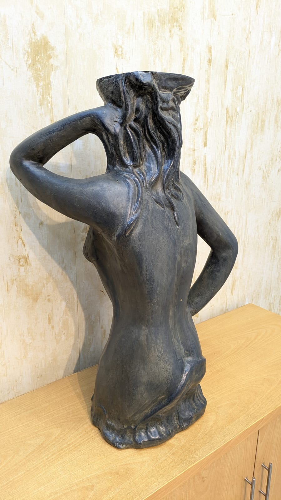 Brand New Lady Sculpture Figurine
