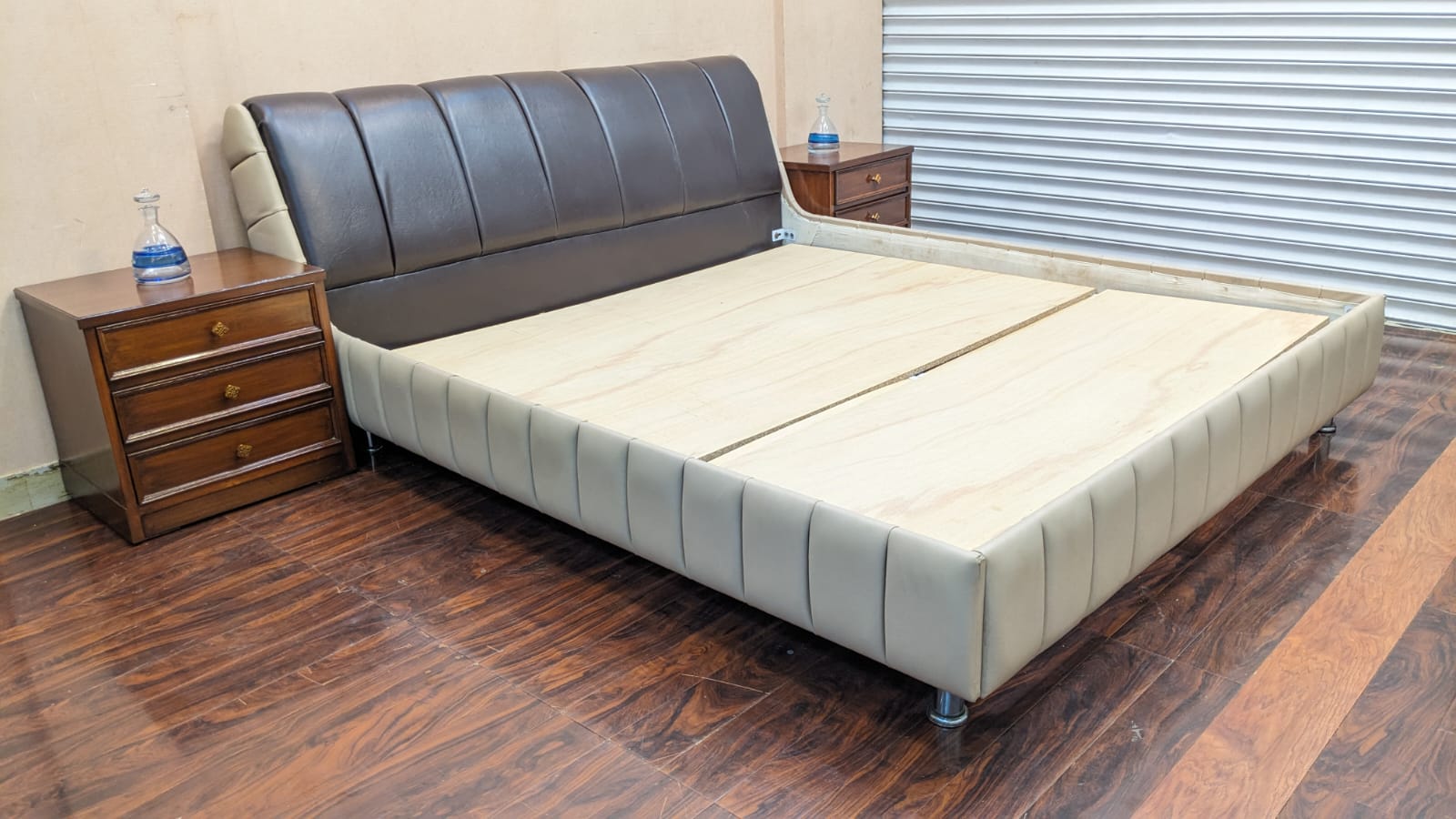 🔥Imported 🔥 Fully Coushioned Bedroom Set