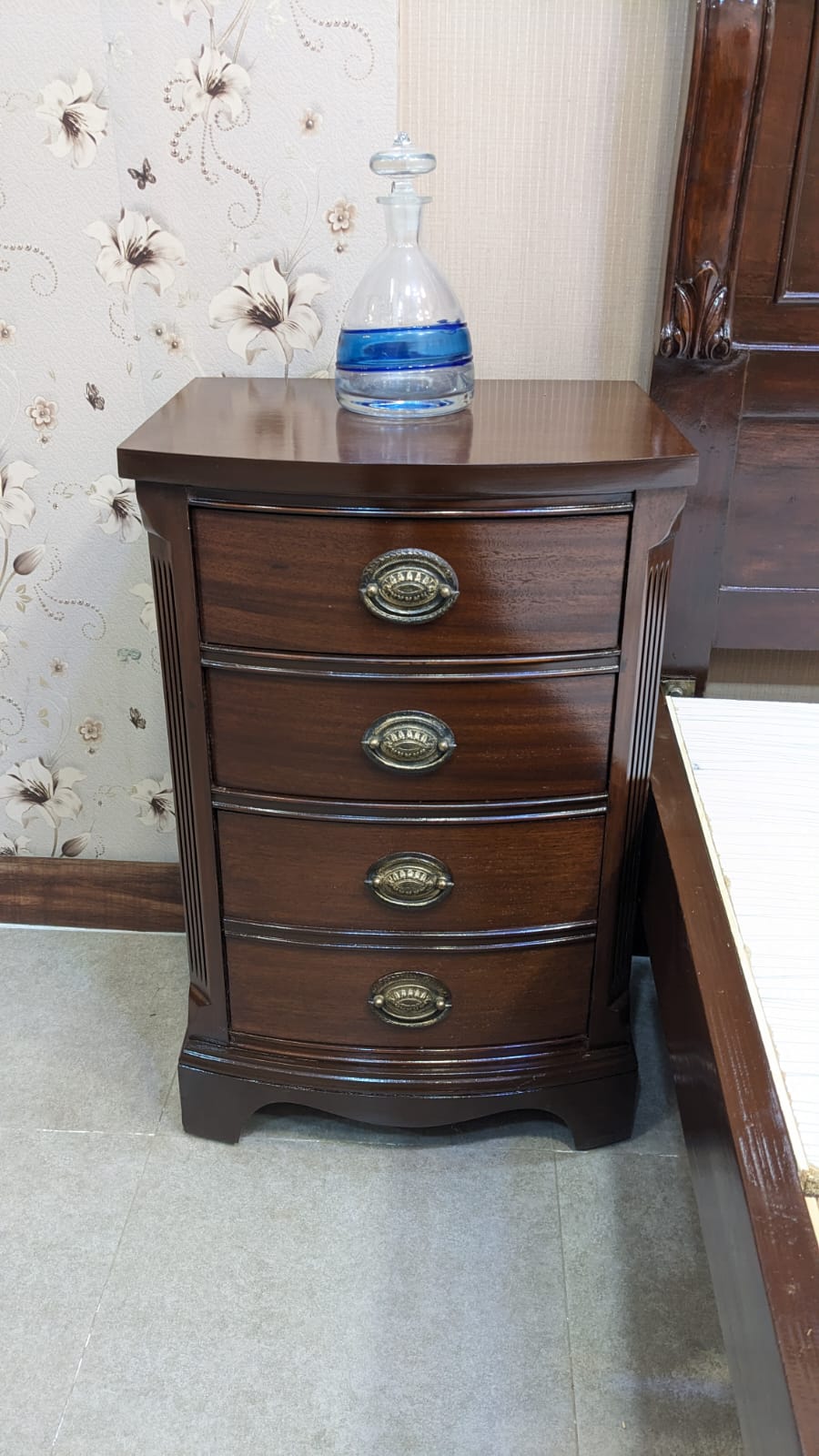 Solid Sheesham Wood King Size Bed with 2 Side Tables