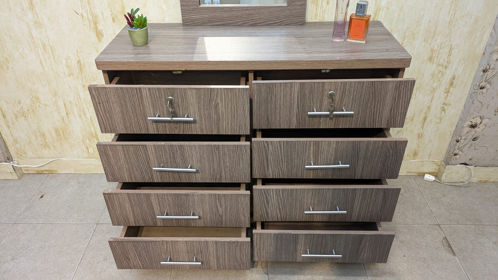 Console With Wall Mounted Mirror