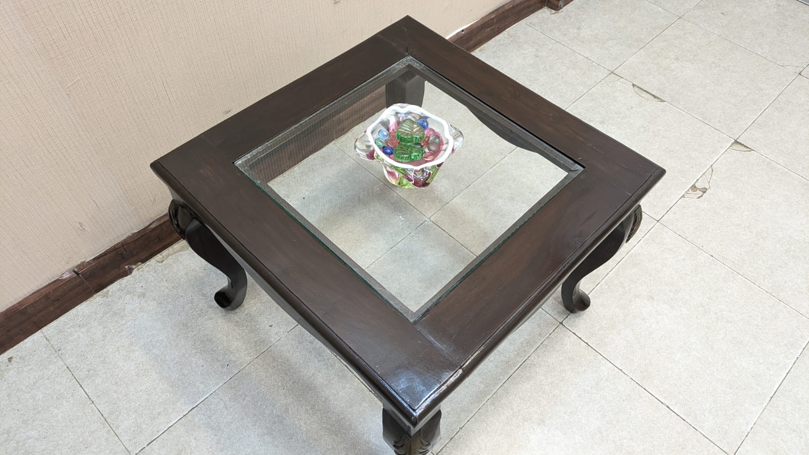 Corner Table