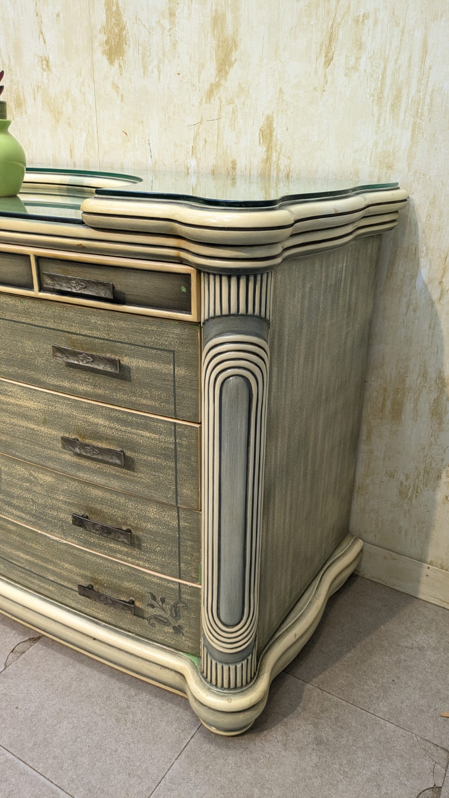 Chester With 2 Side Tables