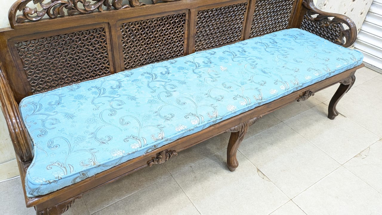 Antique 5 Seater Sofa Set