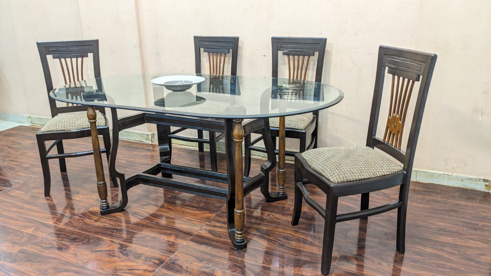 Solid Sheesham Wood 6 Seater Dining Table