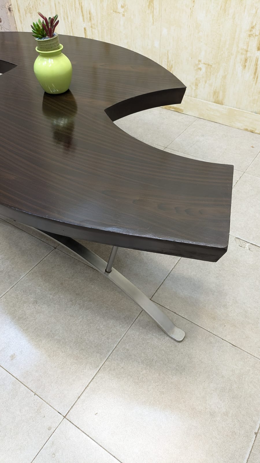 Modern & Stylish Center Table