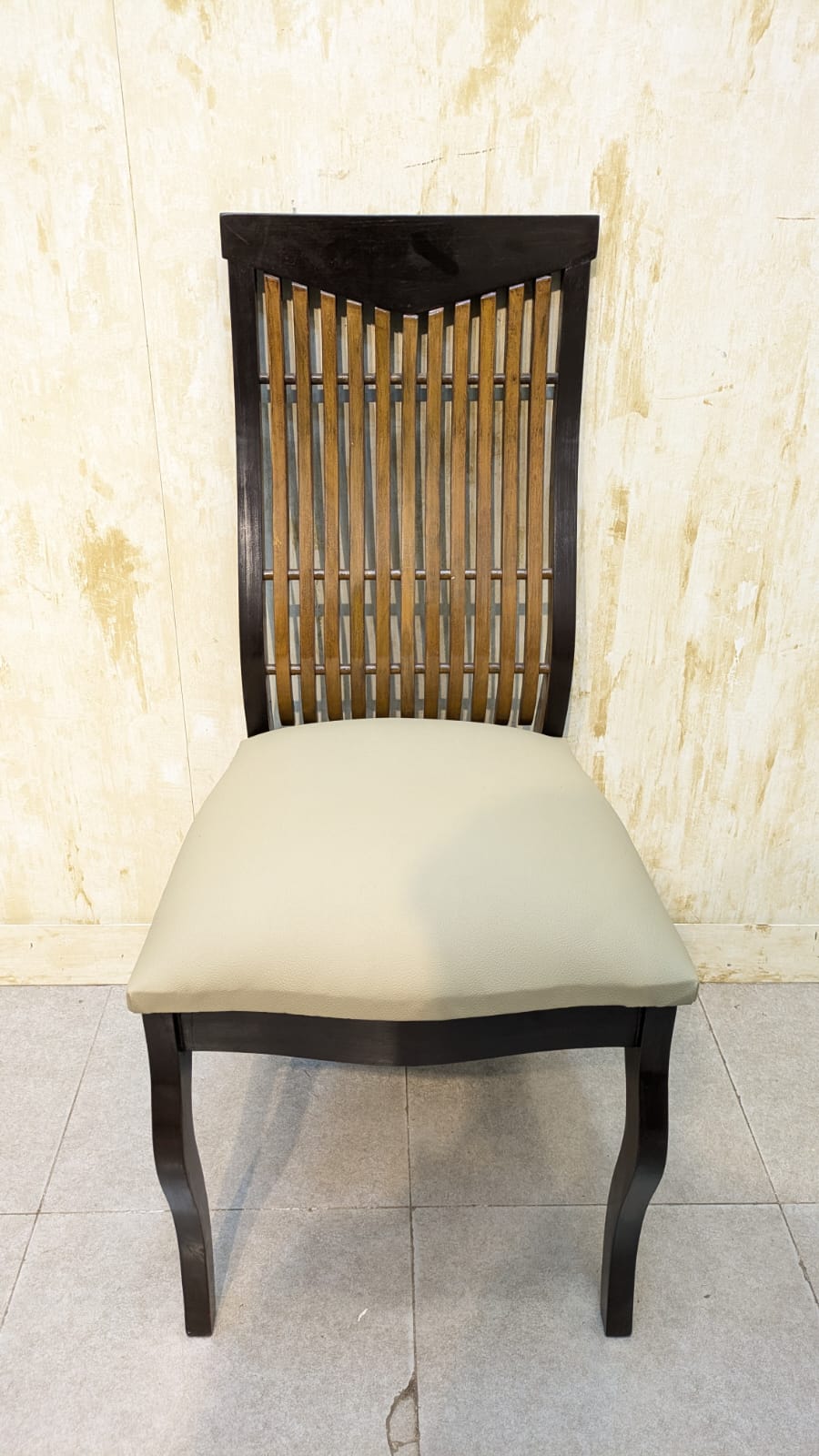 SOLID SHEESHAM WOOD 6-SEATER DINING TABLE + 1 EXTRA CHAIR