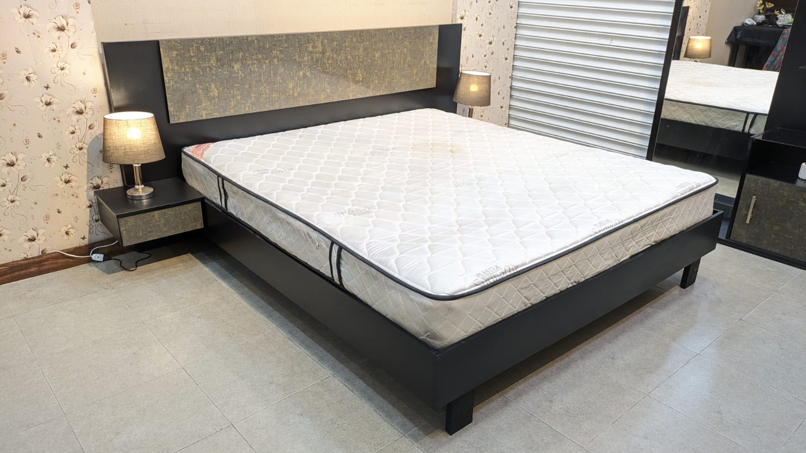 Habitt Novak King Size Bed Set with Mattress
