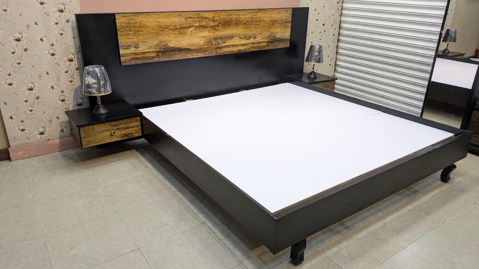 Habitt King Size Bed Set