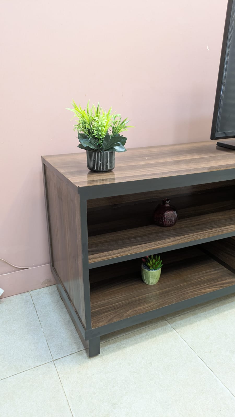 Modern Design Led Unit