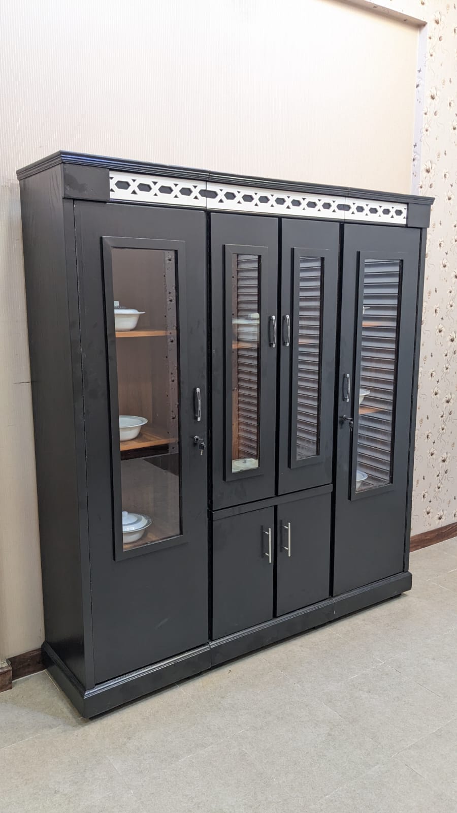 4 Door Crockery Divider