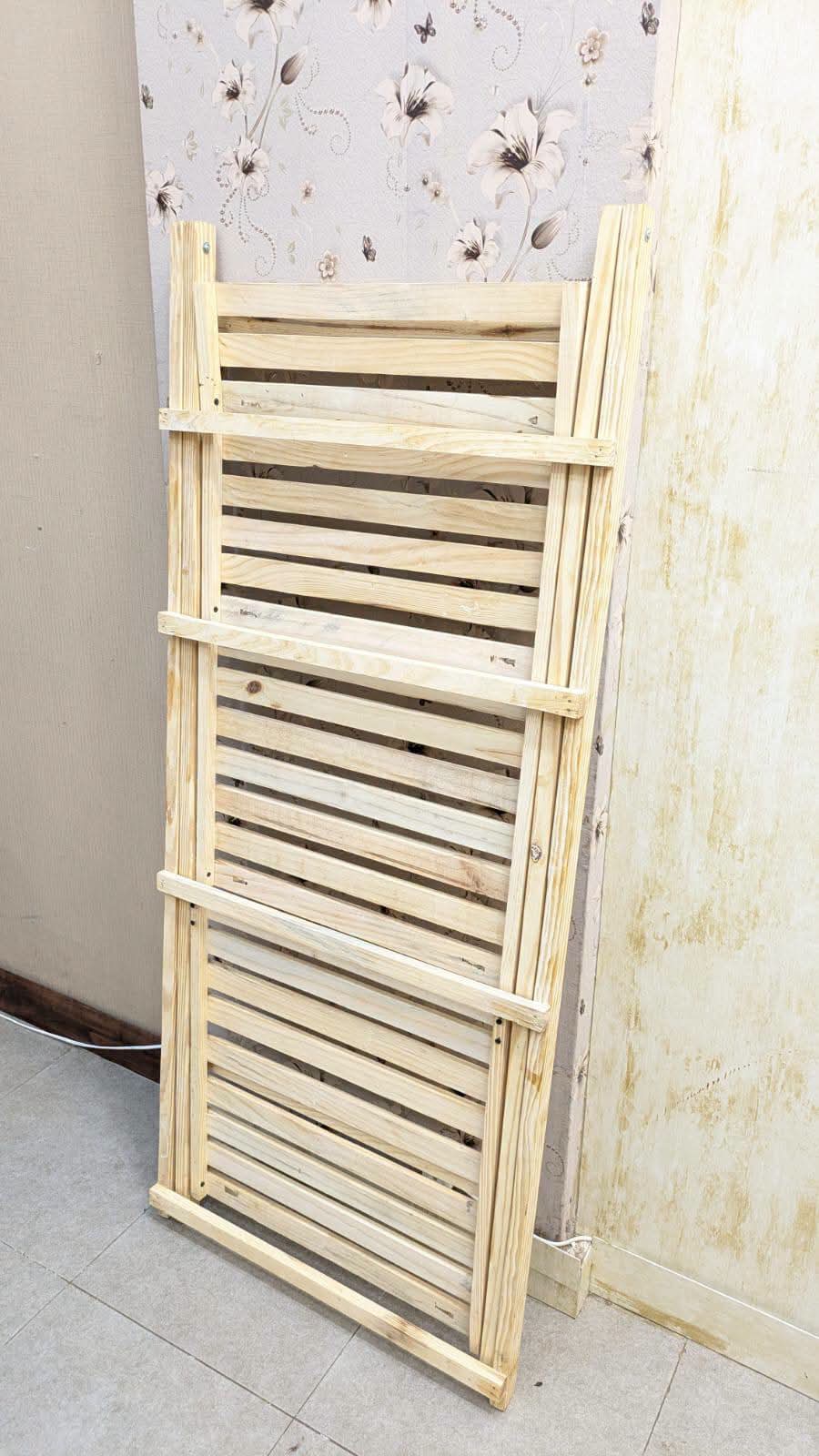 Brand New Pure Wooden Foldable Display Shelf