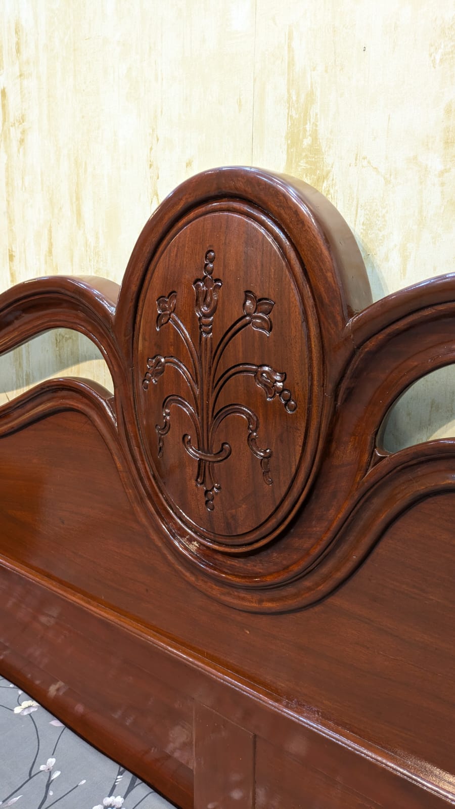 Elegant Sheesham Wood and ply King Size Bed Set