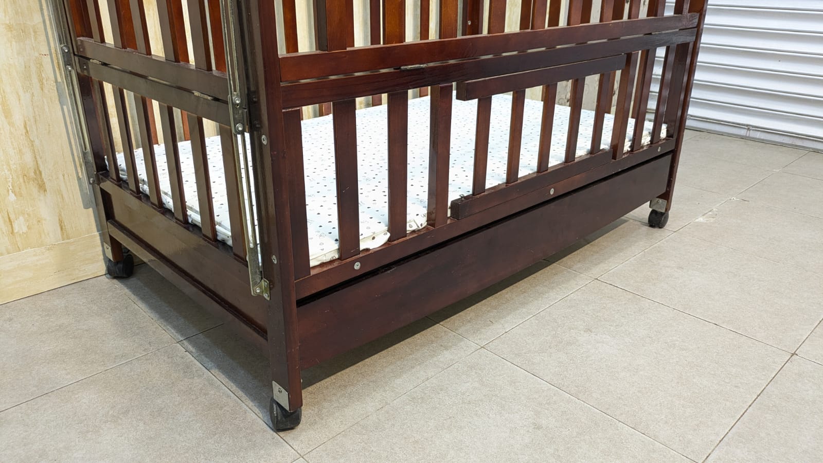 Imported Babies World Baby Cot with Mattress