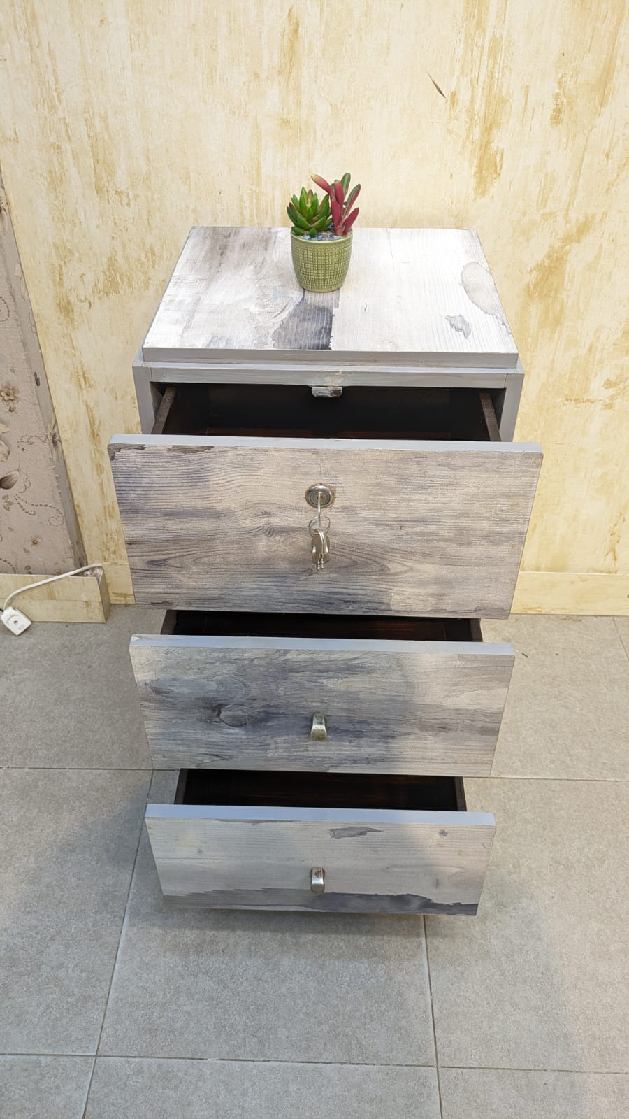Pedastal drawer