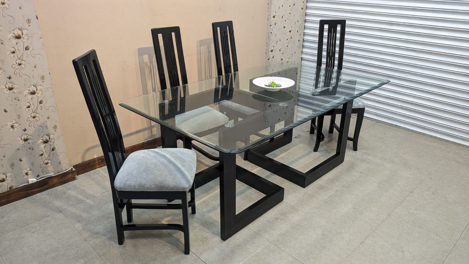 6 Seater Dining Table