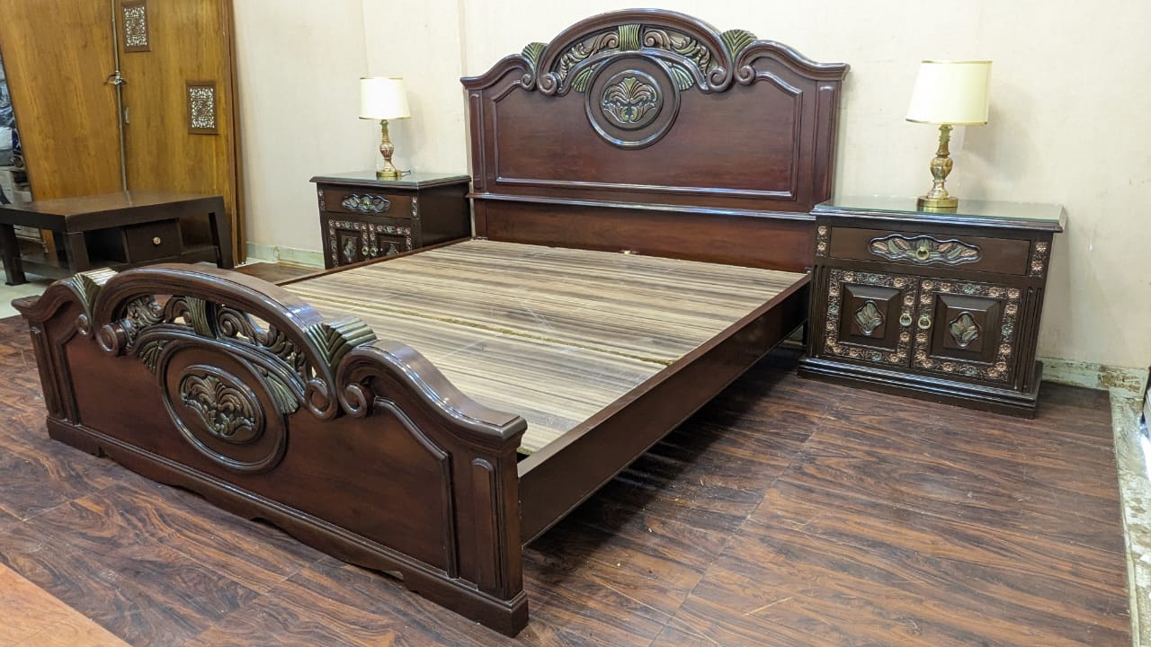 King Size Bed with 2 Side Tables