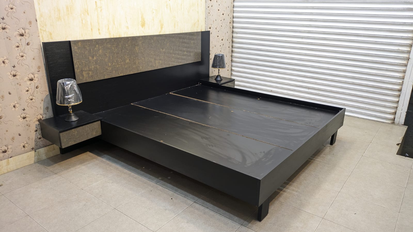 Habitt Novak King Size Bed With 2 Attached Side Table