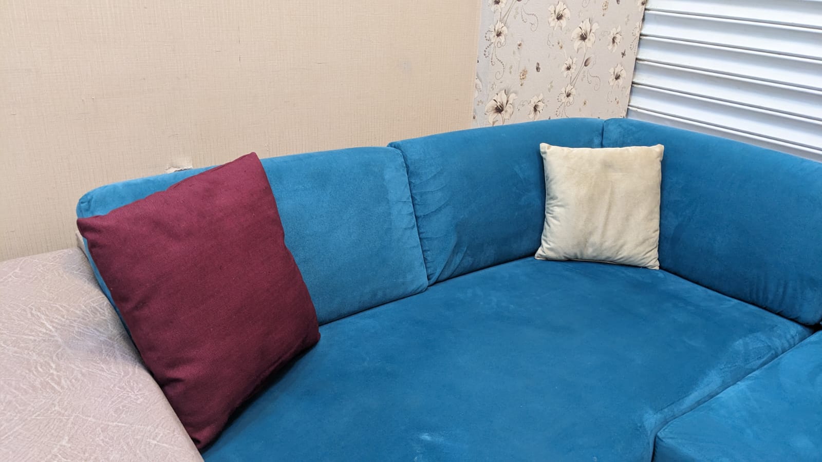 4 Seater L Shape Sofa Set with Ottoman